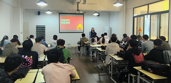 技能成才、强国有我