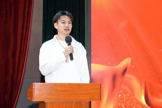 同心同行，共绘新篇——科技与工程学院开展团总支学生会换届暨表彰大会