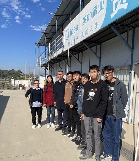 陈副书记带领科技与工程学院书记、指导教师和辅导员到南安市福建华兴龙建设工程有限公司关心慰问大三实习生