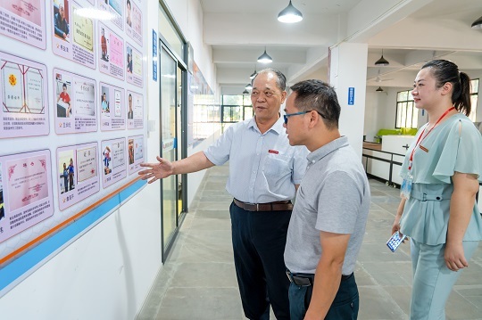 省教育评估中心领导莅临科工院